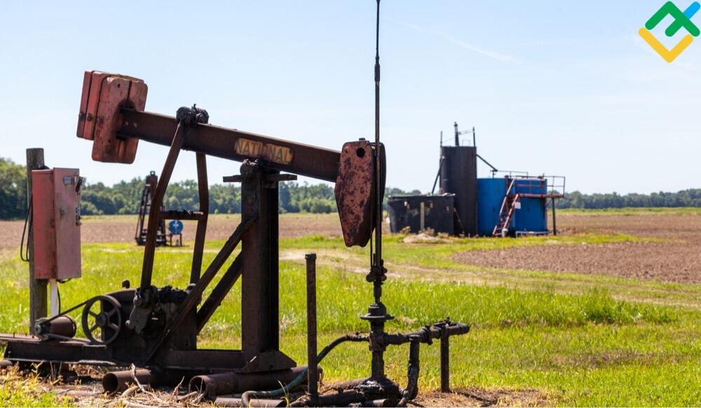 Technical analysis for USCrude, XAUUSD, and EURUSD today (5 April 2024) Short-term analysis for oil, gold, and EURUSD for 05.04.2024