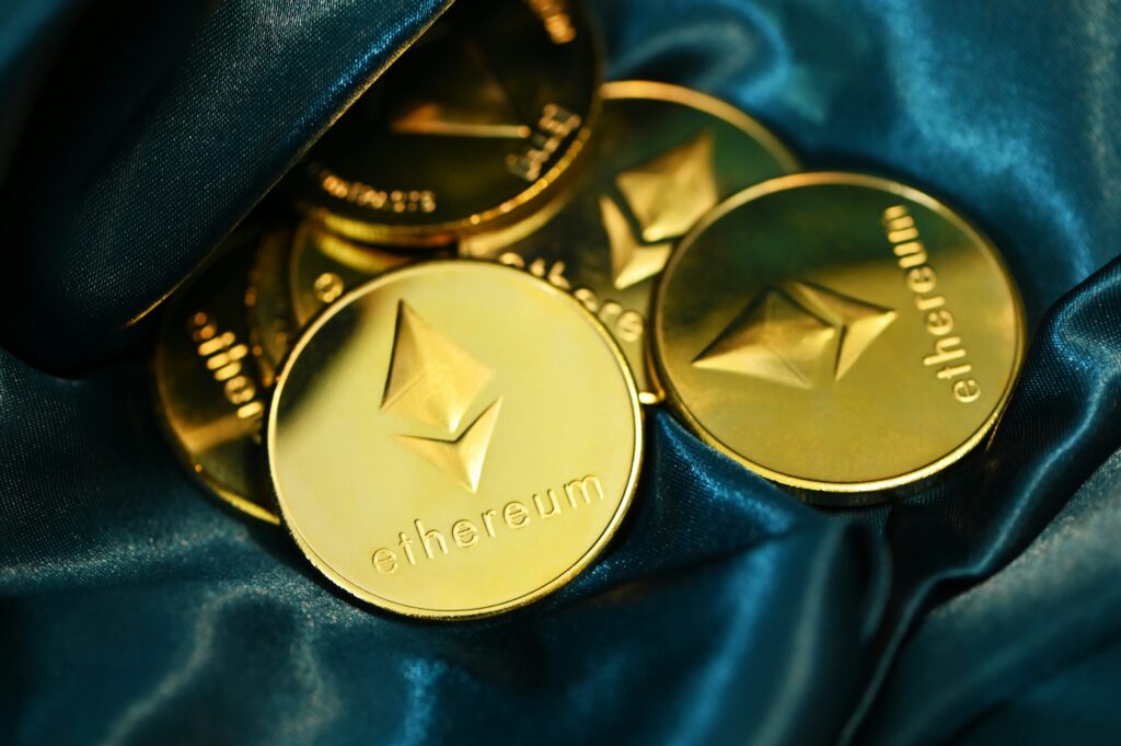 ETHEREUM Prices The next Step: Eth Eyes Builish Breakout from the main graph style