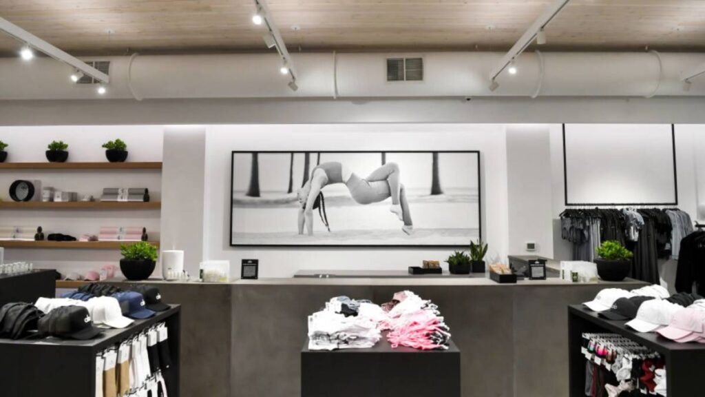 Yoga shoppers seem to be a big problem